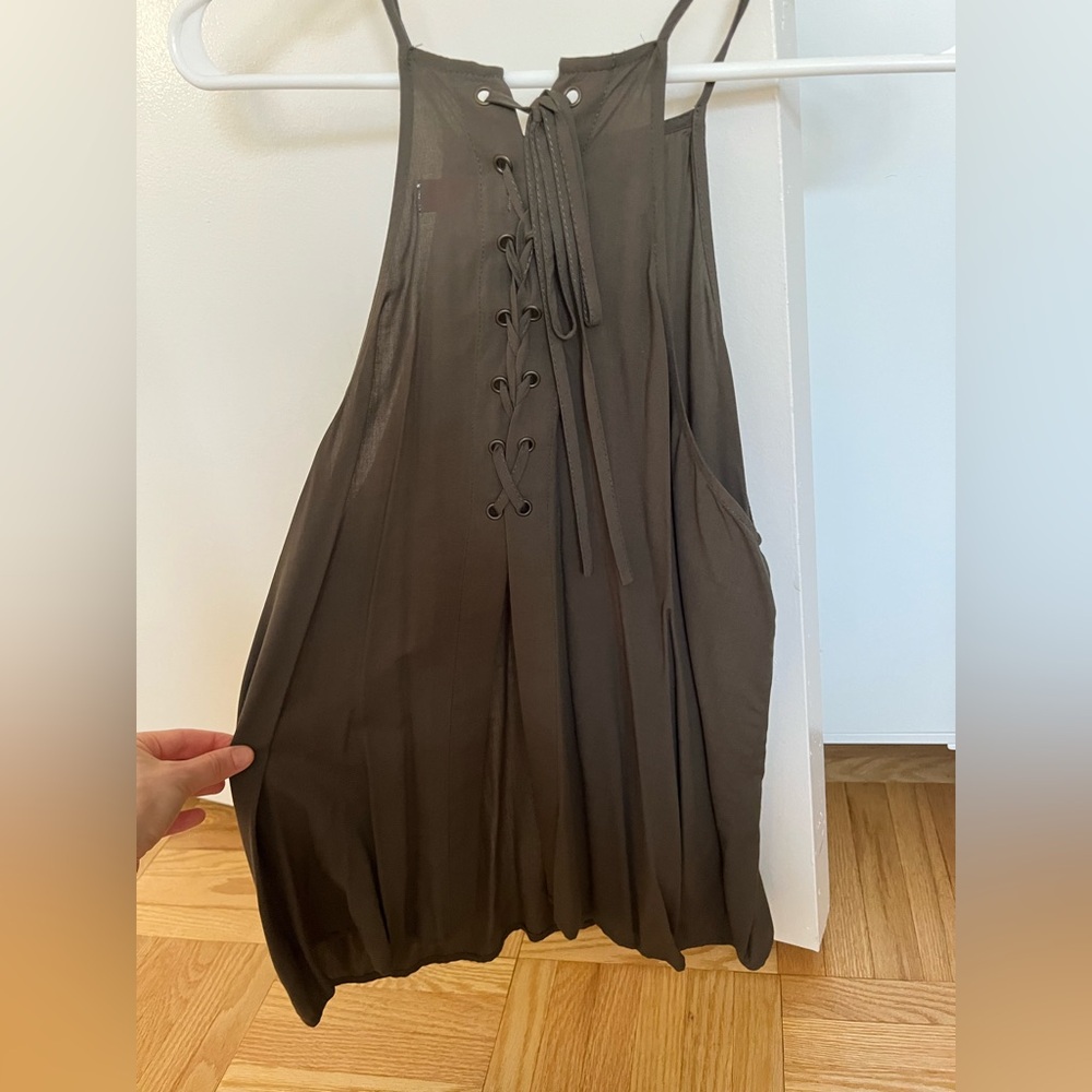 Elegant Army Green Sleeveless Tank Top - Picture 5 of 5